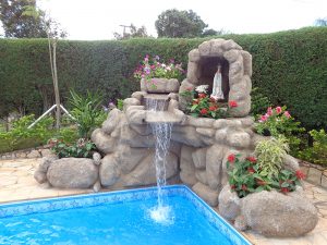 gruta com cascata para piscina 03